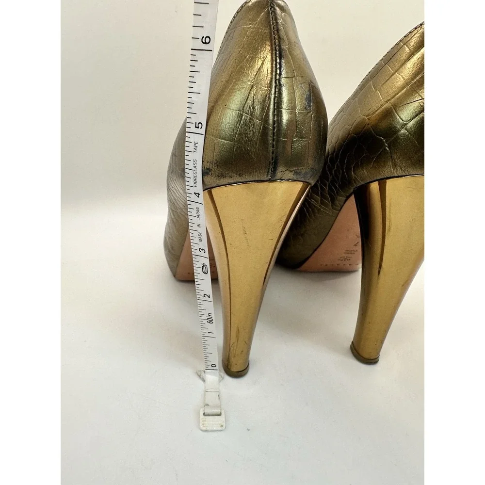 Casadei Made In Italy Croc Embossed Gold Leather Peep‎ toe Pumps 7